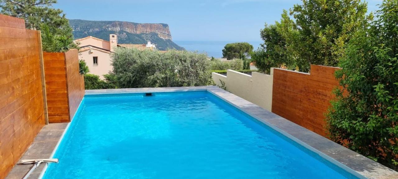 Rêves de vie, appartement vue mer, piscine non chauffée et spa privatifs Cassis Exterior foto