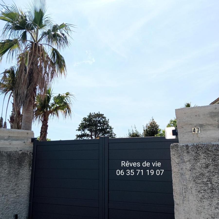Rêves de vie, appartement vue mer, piscine non chauffée et spa privatifs Cassis Exterior foto